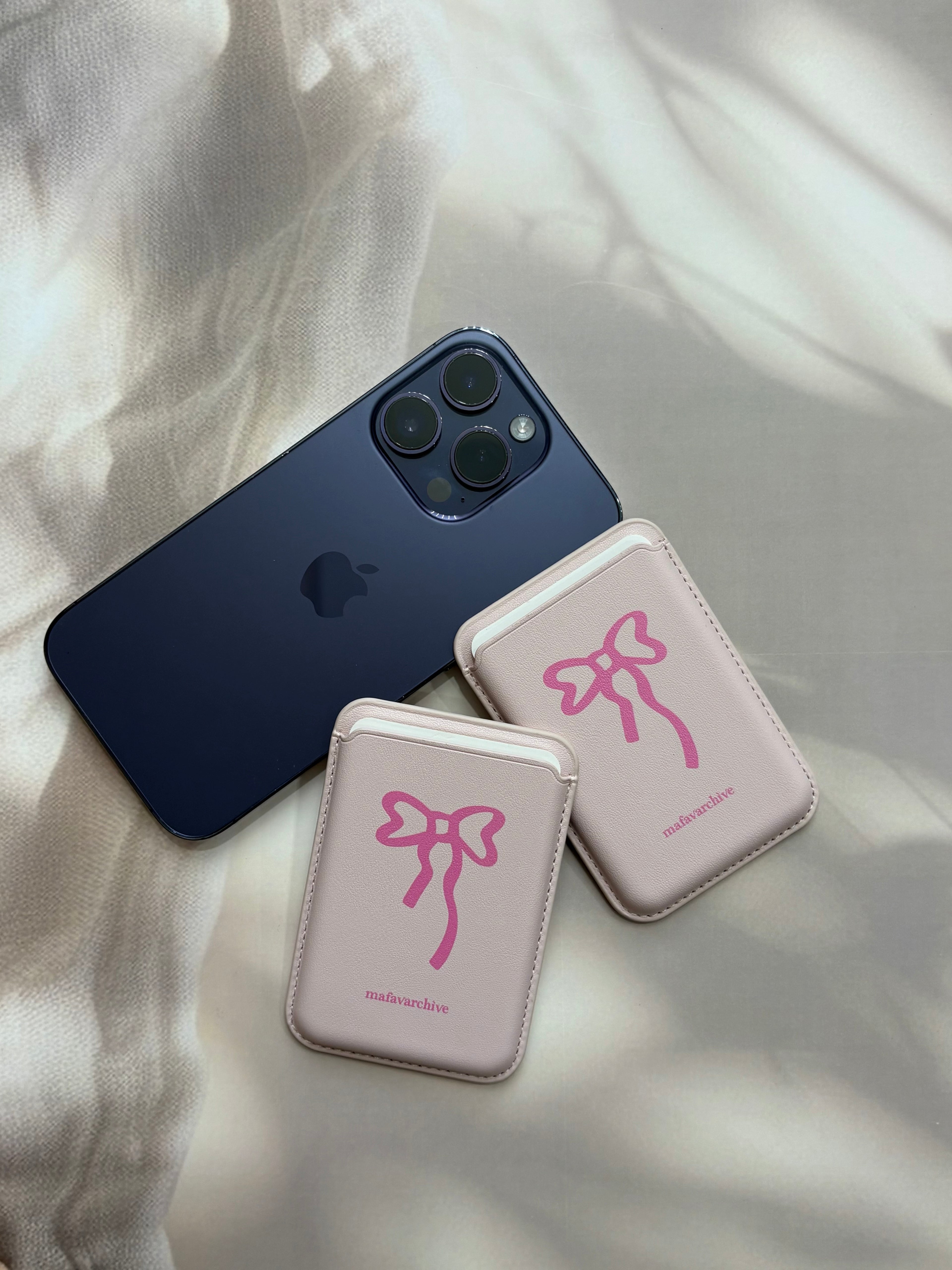 Blush Bow MagSafe Card Holder