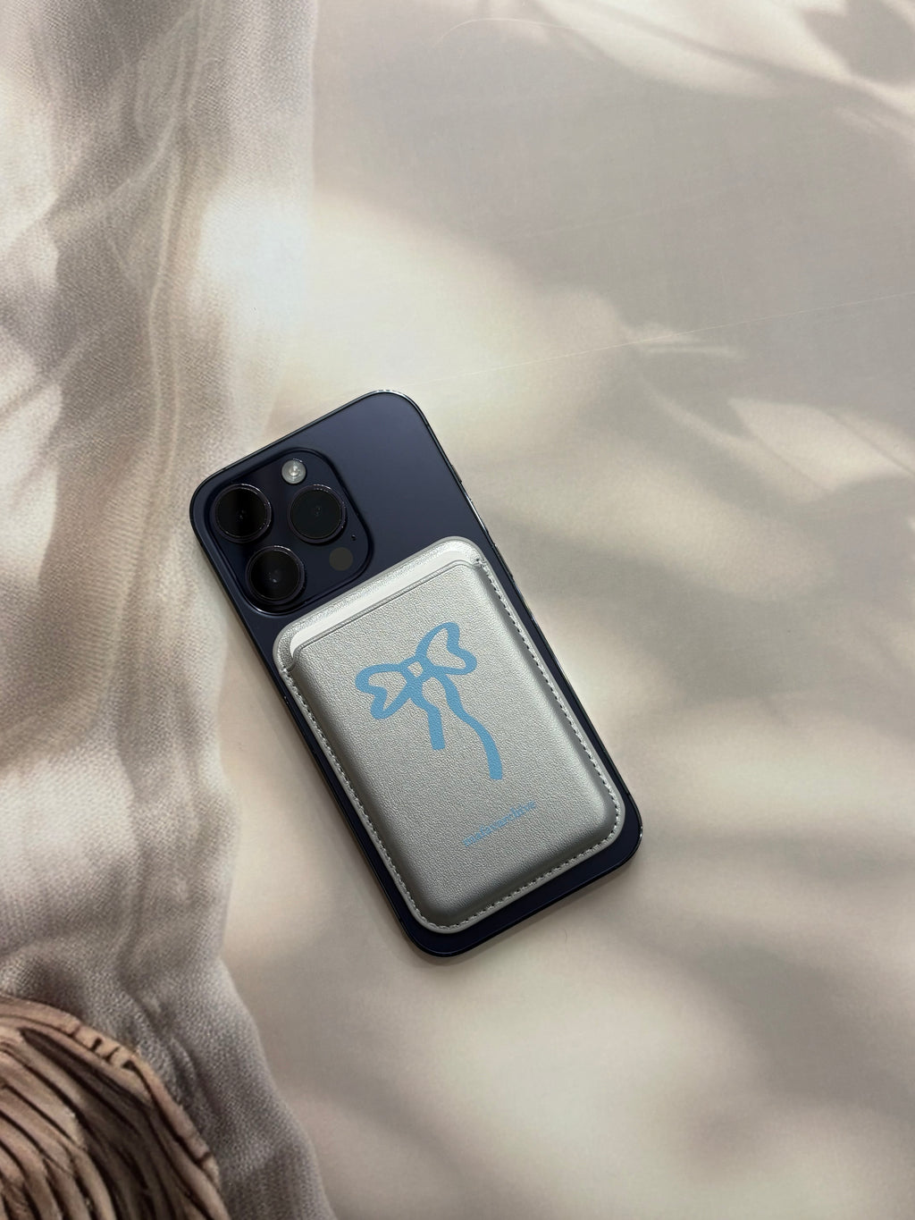 The Lumière Bow Card Holder