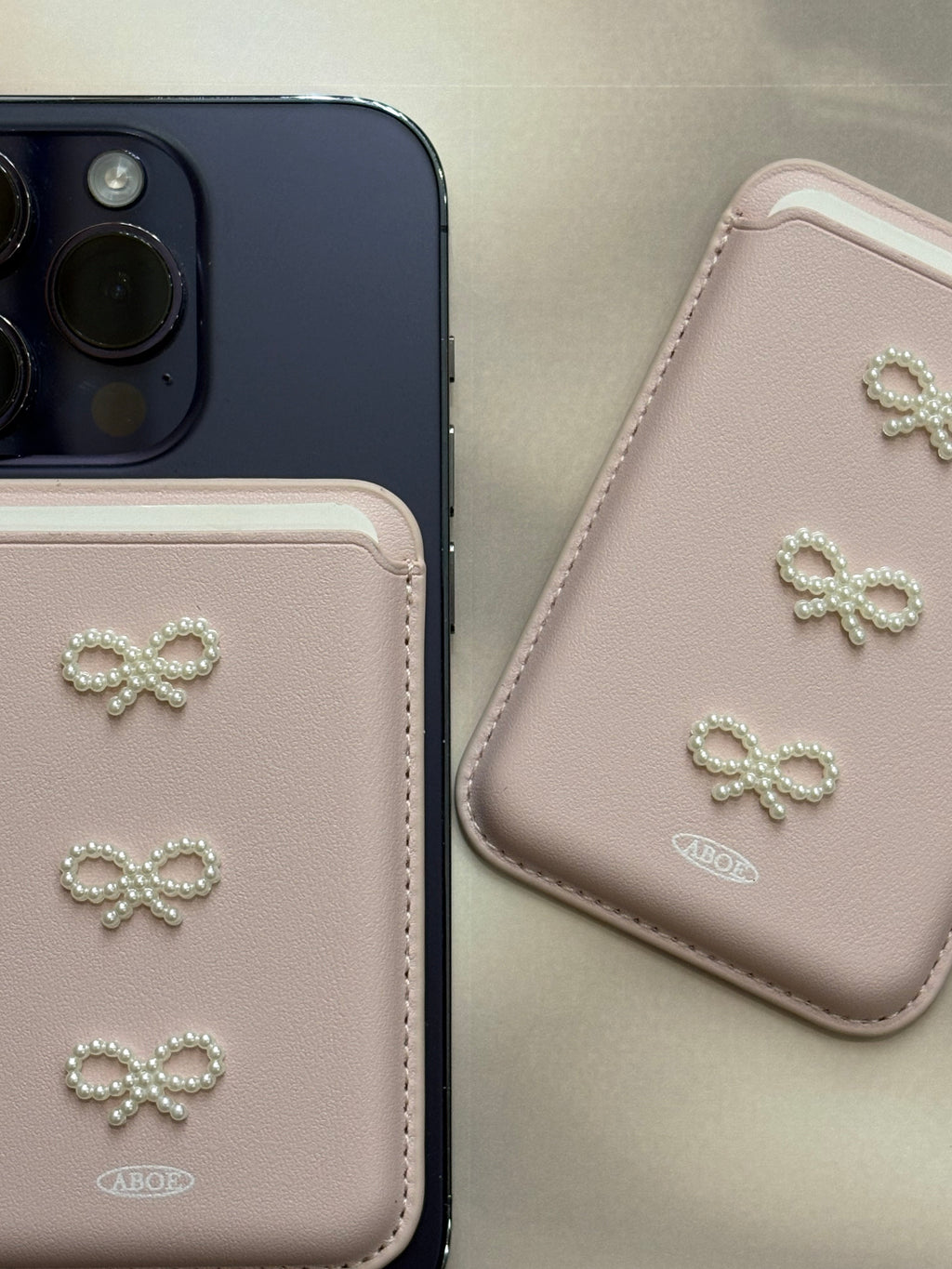 Triple Pearl Bow Card Holder