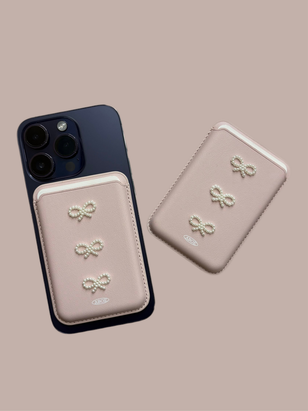 Triple Pearl Bow Card Holder